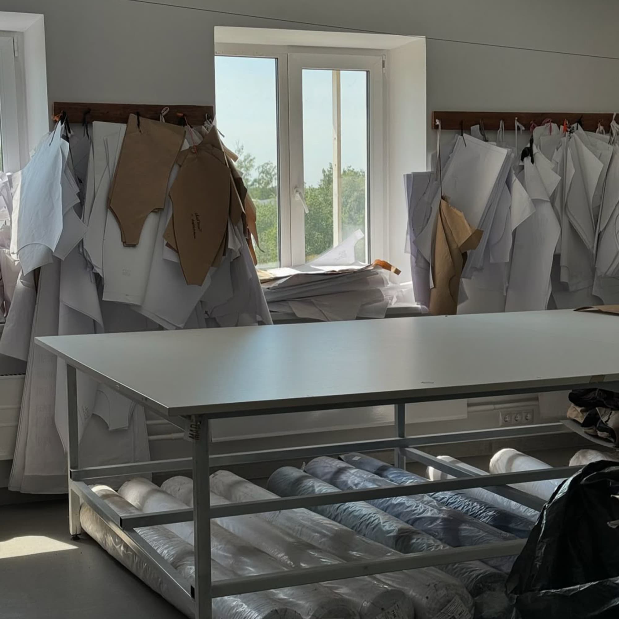 Plakads Cutting Table With Patterns